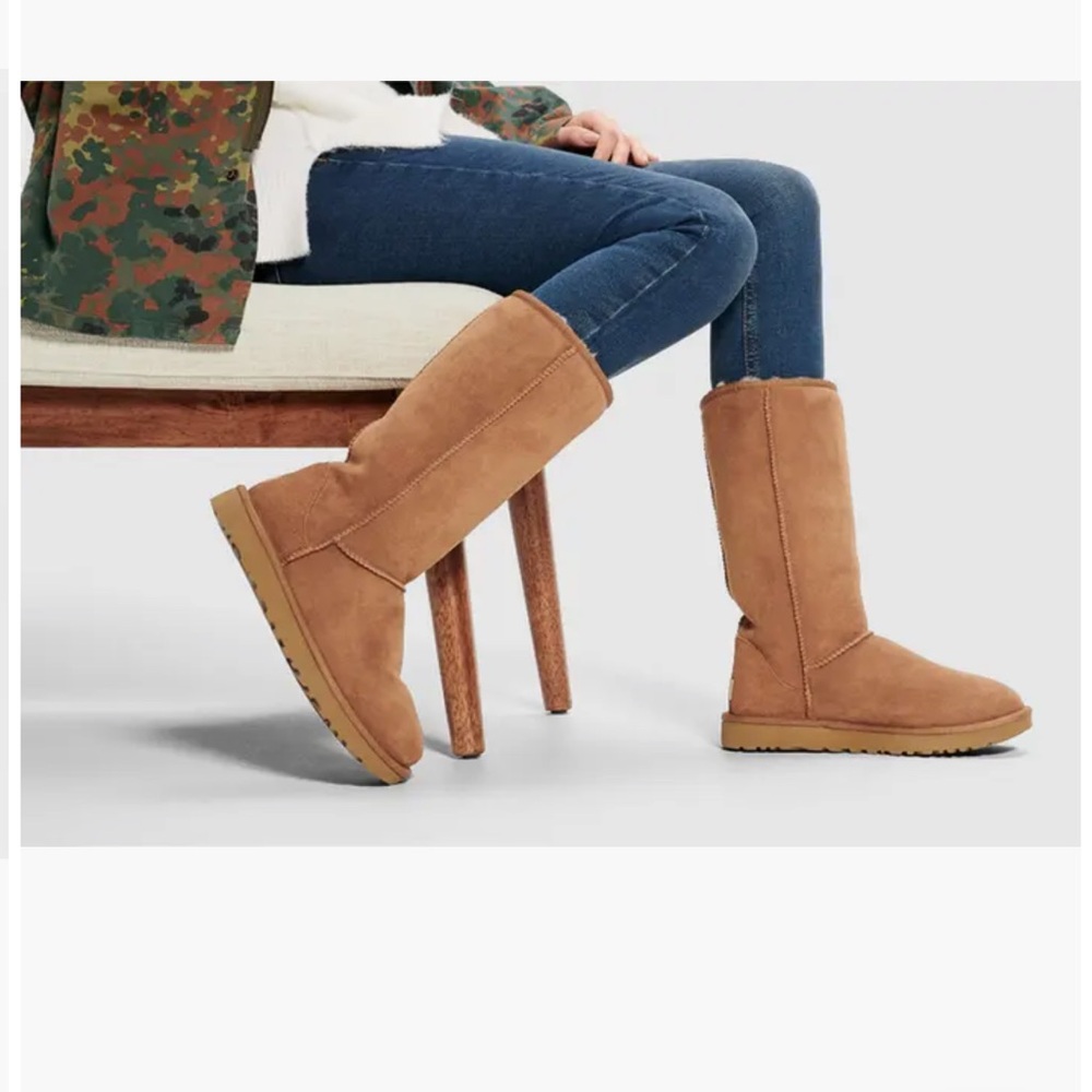 Classic II Genuine Shearling Lined Boot (Women) N… - image 4